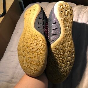 Nike indoor soccer shoes